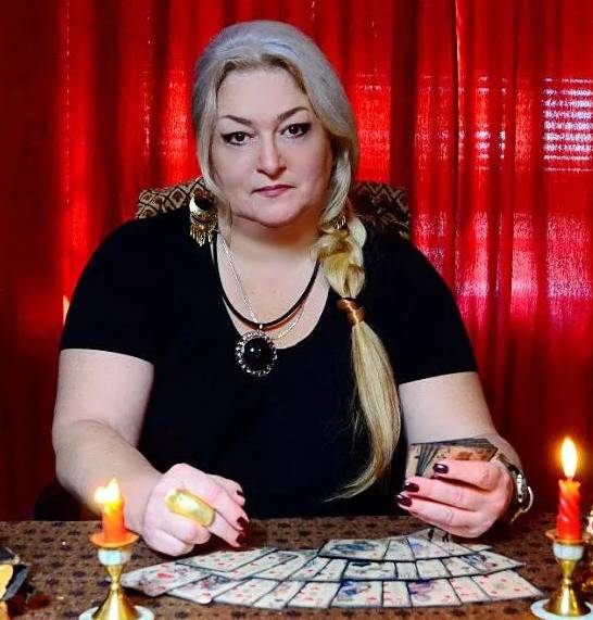 Мавлюда: гадалка из Астрахани