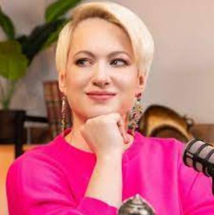 Юлия Ена