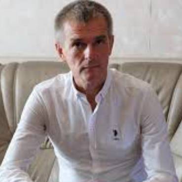 Гипнолог Альберт Туктамышев