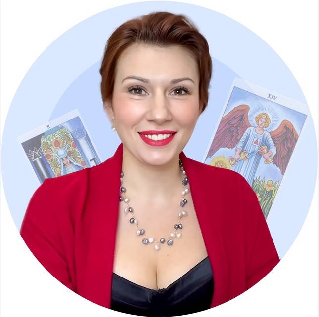 Анализ социальных сетей астролога Ольга Хромова проявляется активность Вконтакте, инстаграме (*запрещенная соцсеть в РФ), телеграмм-канале и ютубе. В вк нумеролог публикует посты о значениях карт Таро, проводит прямые эфиры, на которых дает ответы на интересующие вопросы и делает разборы натальной карты. Рассказывает о правде гадания на картах Таро, Реальные отзывы о нумерологе Ольге Хромовой Огромное количество положительных отзывов о нумерологе Ольги Хромовой можно найти у нее на страничке в инстаграме. Клиенты довольны тем, как изменилась их жизнь после посещения школы развития личности. Они полюбили себя и научились ценить окружающих. Важно подметить, что отзывы были написаны в 2020 году. Отзывы о тарологе Ольге Хромовой нехорошие. Клиенты недовольны тем, что таролог позволяет себе ненормативную лексику в их сторону, а также берет огромные деньги за свои услуги и толком никакую полезную информацию не дает. Выводы о деятельности эзотерика Ольга Хромова – таролог и астролог. Специалист по разгадыванию секретов с помощью матрицы судьбы. Эксперт по построению счастья на энергии планет и гороскопов. Научит выбирать лучшие периоды и самые верные в жизни шаги согласно астрологии. Владелица школы развития личности, в которой собраны энергетические практики, онлайн-курсы по нумерологии, медитации и таромарафоны. Нумеролог Ольга Хромова оставляет о себе двоякие впечатления. Есть клиенты, которые довольны работой Ольги и пишут ей хорошие комментарии, которые Ольга Хромова выставляет к себе в инстаграм. Но эти отзывы были написаны 4 года назад. А есть клиенты, которые не удовлетворены работой Ольги. К тому же у Ольги Хромовой не найдено ни одного документа, доказывающих ее обучение на курсах по нумерологии. Потому Ольга не является превоклассным специалистом. Поэтому мы не рекомендуем обращаться за помощью к необразованным людям.